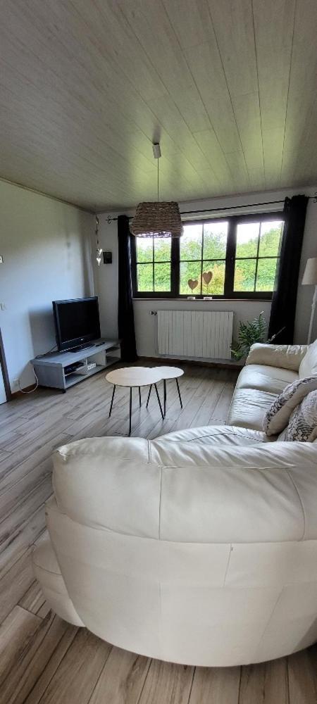 Maison De Campagne Bievre Luaran gambar